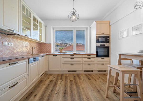 Bosen | REZERVOVANÉ Svetlý 2-izbový byt v Novom Meste, Šuňavcova