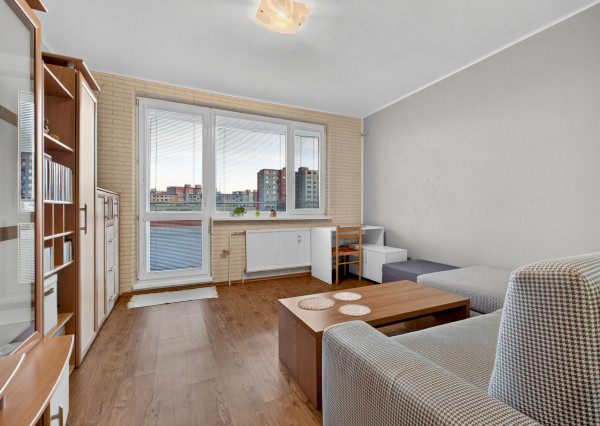 BOSEN | REZERVOVANÉ! Na predaj zariadená garsónka s loggiou Rovniankova ulica, Bratislava