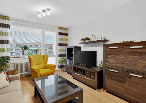 BOSEN | Slnečný 3 - izbový byt v Malackách na sídlisku Juh s dvoma loggiami