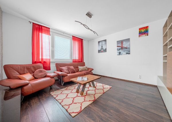 BOSEN | Zrekonštruovaný a zariadený 3 izbový byt na Jasovskej ulici, Bratislava