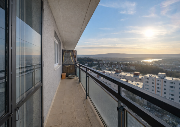 PREDANÉ BOSEN | Veľkometrážny 1,5 izbový byt s výhľadom, Na Hrebienku, BA 63m2