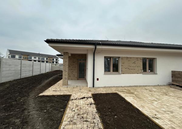 BOSEN | 4izb Rodinný dvojdom so záhradou v Dunajskej Strede