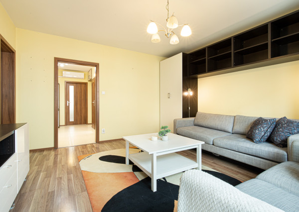 BOSEN | PRENÁJOM Zariadený a priestranný 3-izbový byt s loggiou – Galanta (Sever)