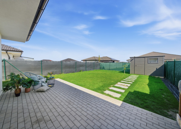 BOSEN |3 izbový RD so záhradou - Miloslavov, Liesková ulica