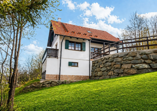 REZERVOVANÉ  BOSEN | Horský dom s krásnym výhľadom priamo vo Wexl Arene