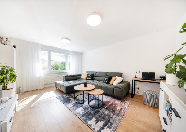 BOSEN | REZERVOVANÉ | Zrekonštruovaný 3-izb byt s loggiou, 82 m², Petzwalova
