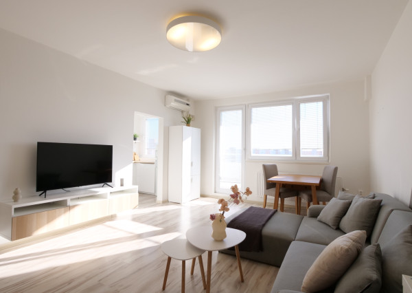 BOSEN | Zariadený 2 izb. byt, Mánes. nám. 2, Petržalka 50m2