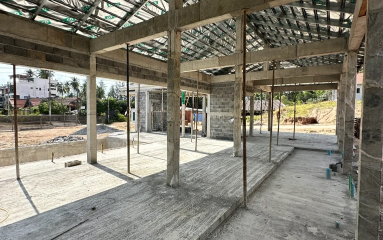 priebeh stavby vily na koh samui