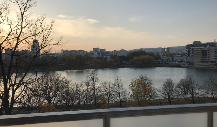 Priestranný 2 izb.byt s balkónom, Štrkovecké jazero, Ružinov, Stropkovská, 60 m2