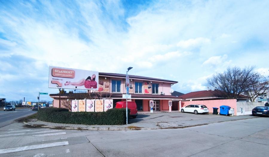 BOSEN | Prenájom Obchodného priestoru v lukratívnej časti, 394 m2, ul. Riečna, Rovinka