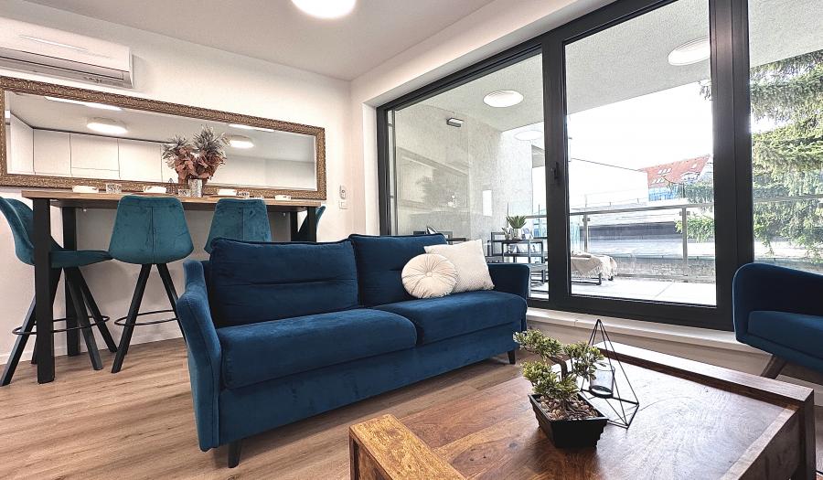 BOSEN | Prenájom 3 - izbový byt s terasou, 71 m2, Karpatská ulica, Bratislava - m.č. Staré Mesto