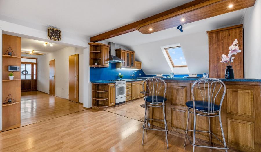 BOSEN |  3 izbový podkrovný byt, Šenkvice, 105 m2