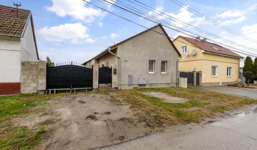 BOSEN/ Kompletne zrekonštruovaný rodinný dom v obci Závod