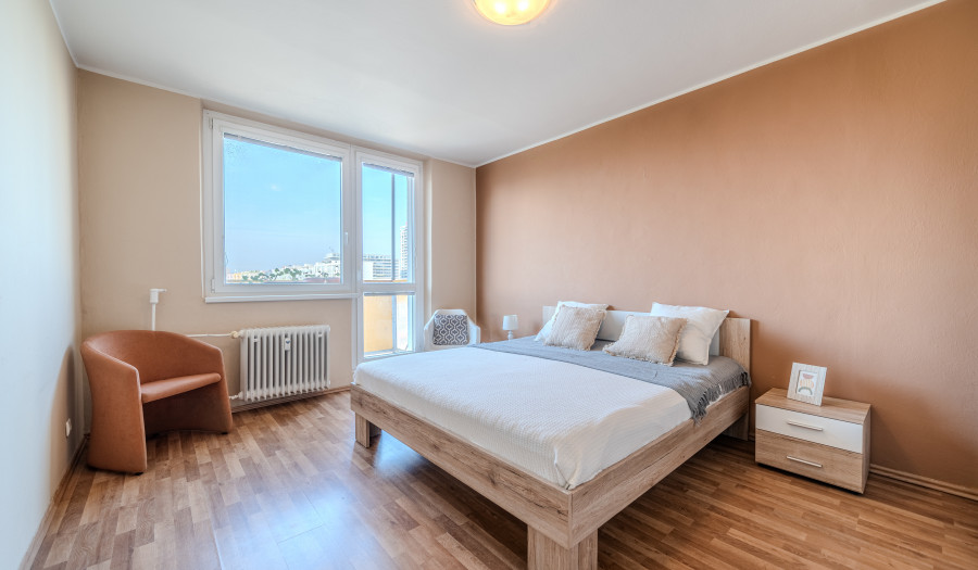 BOSEN | Prenájom 2 -izbový byt na Rezedovej ulici