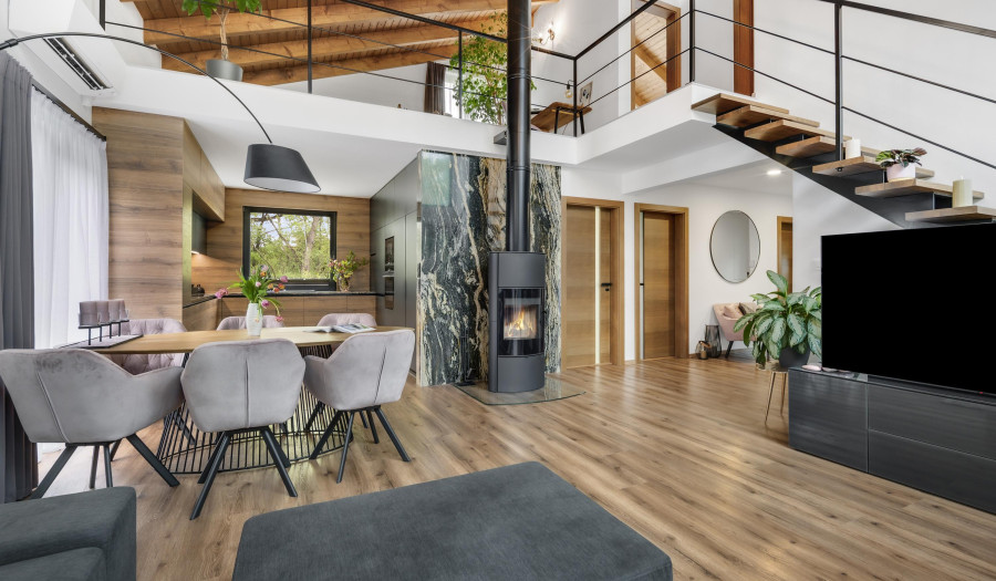 BOSEN | Výnimočný 4 izbový hausbót na brehu Jaroveckého ramena, Bratislava