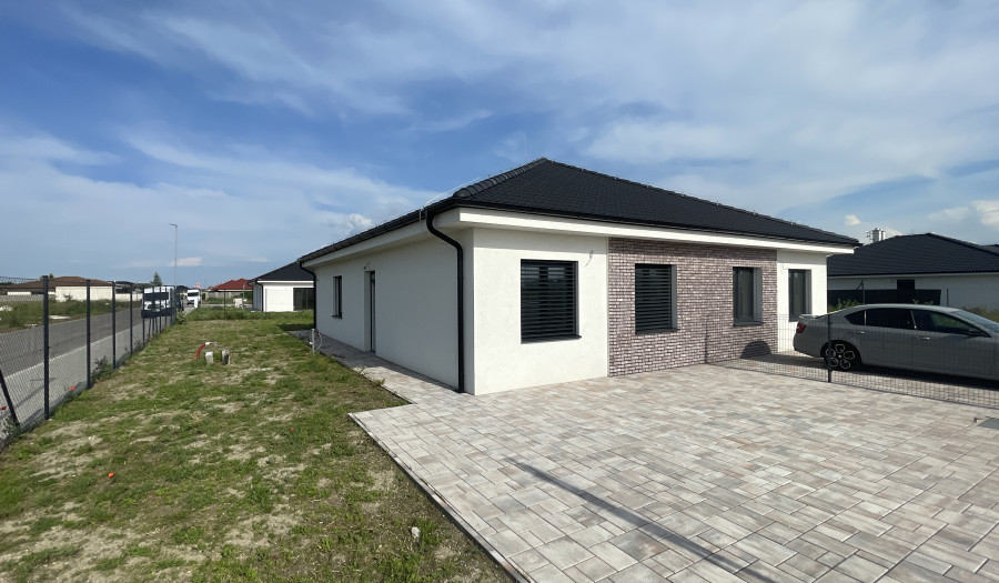 BOSEN | Zariadený trojizbový byt v dvojdome v novej tichej lokalite, Miloslavov, Liesková, 425 m2