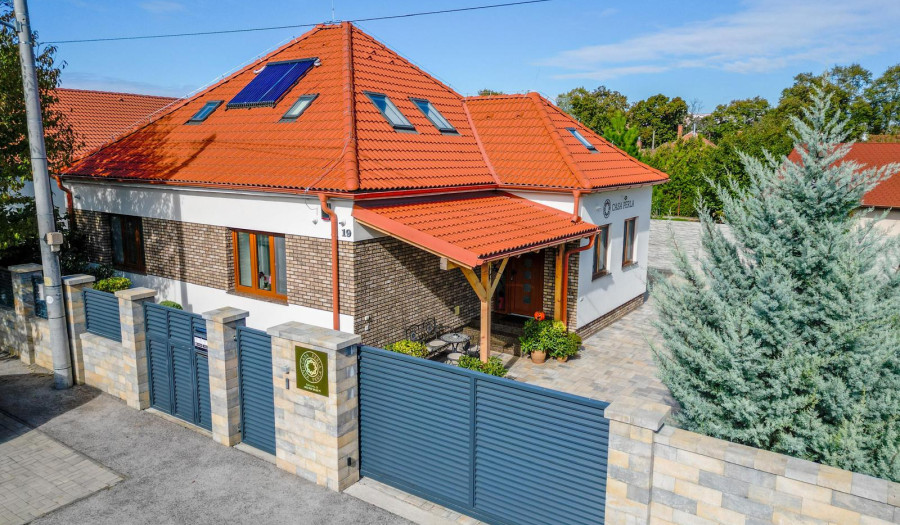 BOSEN | Nadštandardný rodinný dom s viacerými možnosťami využitia
