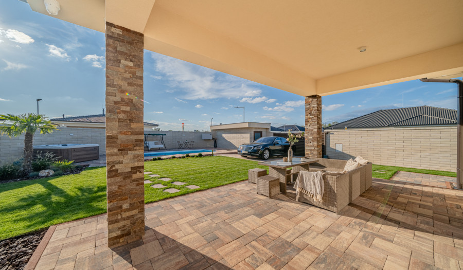 BOSEN | Nadštandardný RD s vlastným wellnes v lokalite Senec