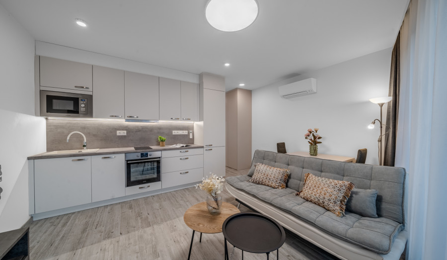 BOSEN | 2 bedroom apartment with terrace and parking space, Karpatská street - Old Town