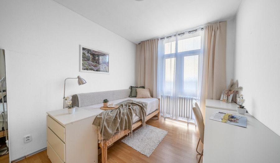 BOSEN |6 izbový RD s veľkou záhradou, s pivnicou a garážou v Miloslavove