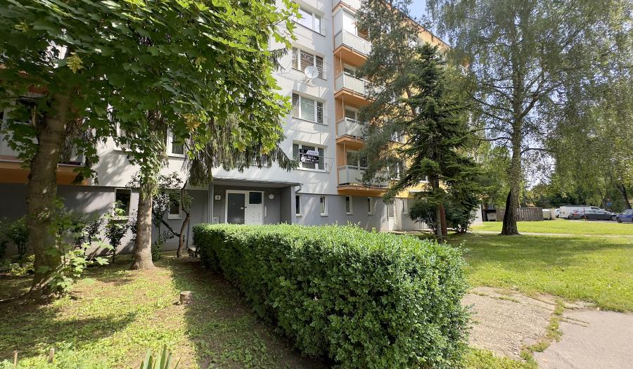 BOSEN | Priestranný 3 izbový byt pri parku, Fiľakovo, 75m2