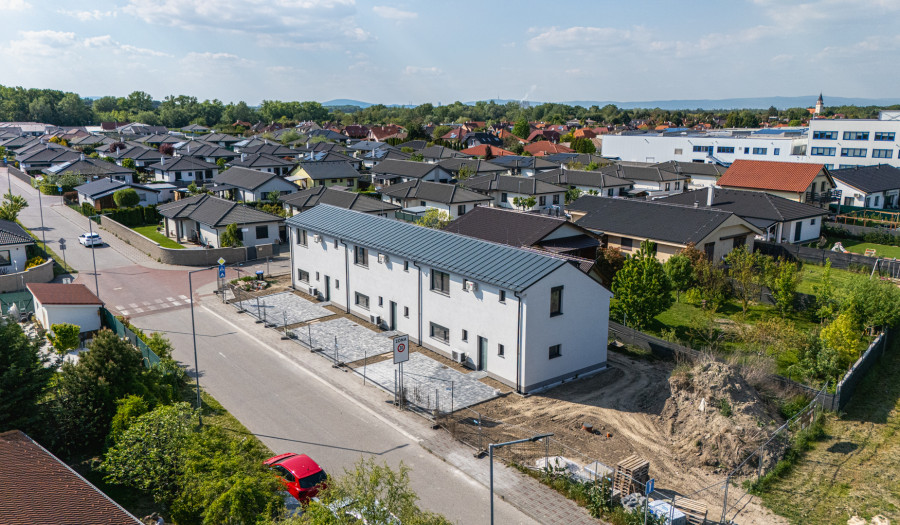 BOSEN I Novostavba  4 izbový mezonet 104m2 s pozemkom