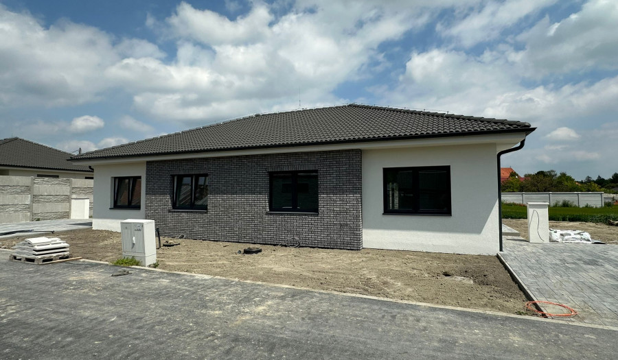 BOSEN | Akcia Jún - 5.000e 3izb Rodinný dvojdom so záhradkou+ klimatizácia v cene