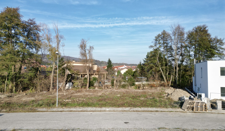 BOSEN | Stavebný pozemok s potokom, Limbach, 1379m²