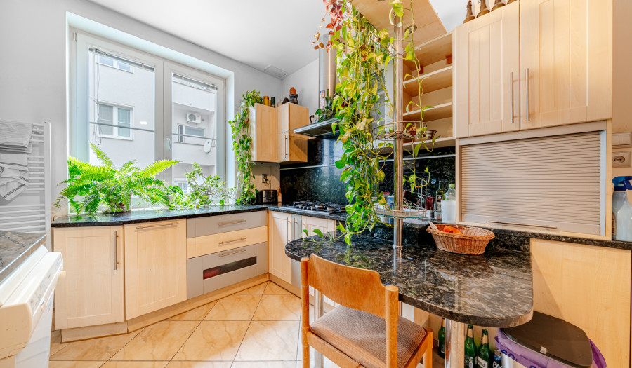 BOSEN | Priestorovo veľkorysý 4 izbový byt, pôvodný stav, Palisády - BA, 163 m2