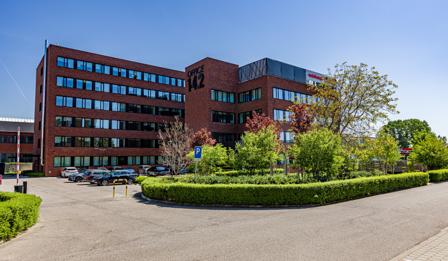 BOSEN | Na prenájom moderné kancelárie 15-100m2, Vajnorská, BA