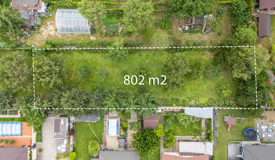 BOSEN | Krásny rovinatý stavebný pozemok v obci Bernolákovo, 802 m²