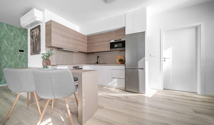 BOSEN | Zariadený 2-izbový klimatizovaný byt v Starom Meste - Vysoká ulica, 62 m²