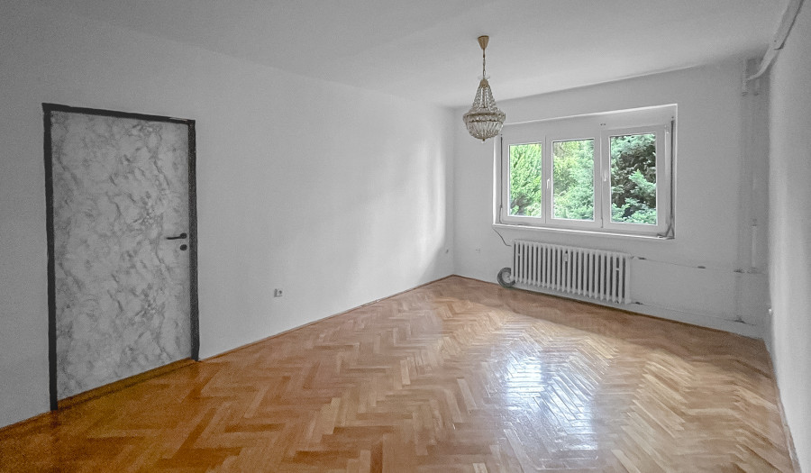 LOYALTERS | 2 izbový byt v centre Kremnice - nová cena