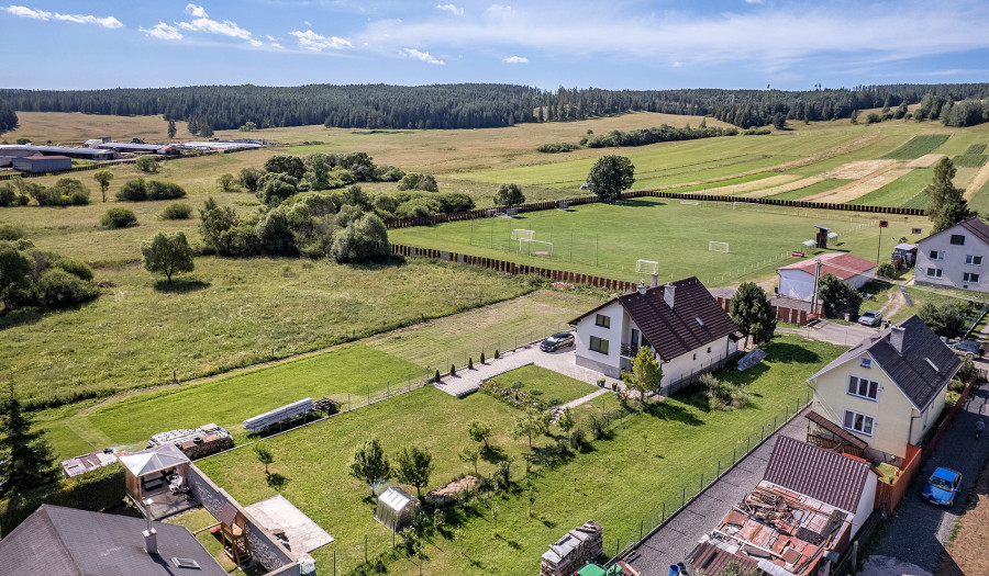 BOSEN | Idylický rodinný dom na okraji Šuňavy