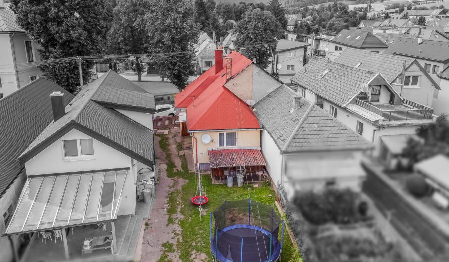 BOSEN | Na predaj 2 izbový rodinný dom v obci Likavka, 378m²