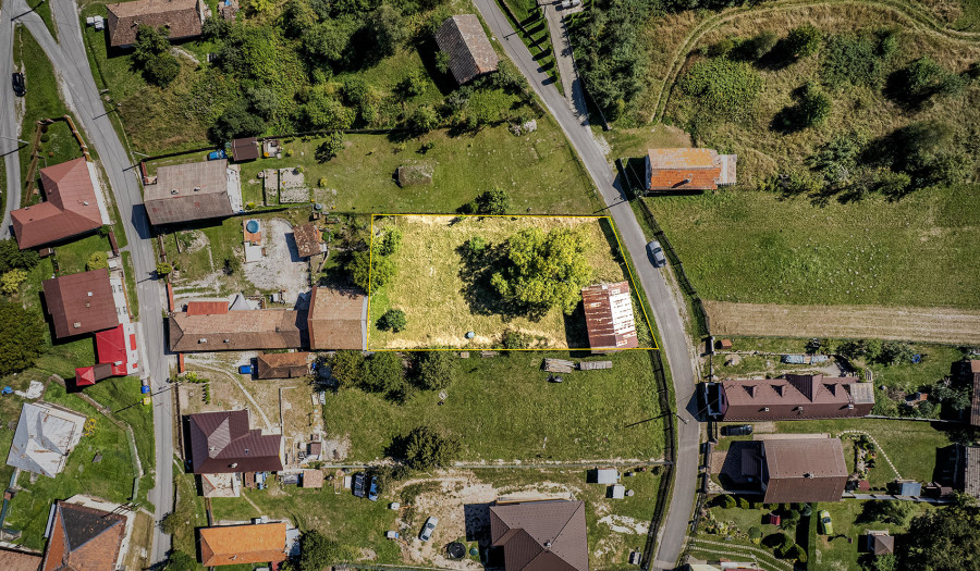 BOSEN | Stavebný pozemok v krásnej lokalite Kaľava, 1000m2
