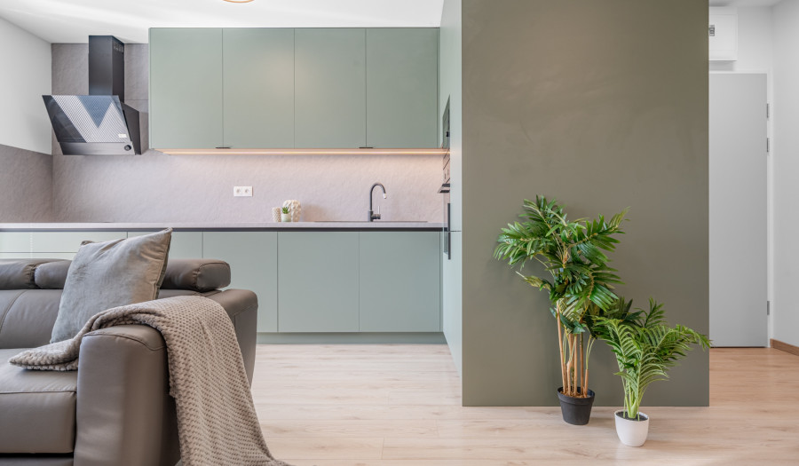 BOSEN | Zariadený 2 izbový byt v novostavbe s garážovým státím a pivnicou, Topolčianska, 55.1 m²