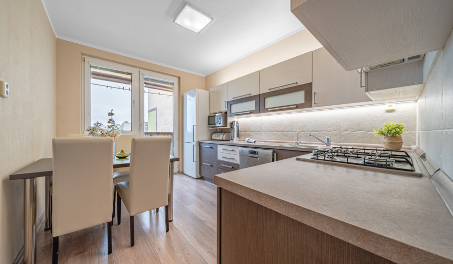 BOSEN | Ihneď voľný 4-izb. byt s logiou vo Vrakuni