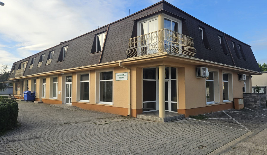 BOSEN | Polyfunkčná budova - kancelárie, gastro a 2 byty – D. Streda