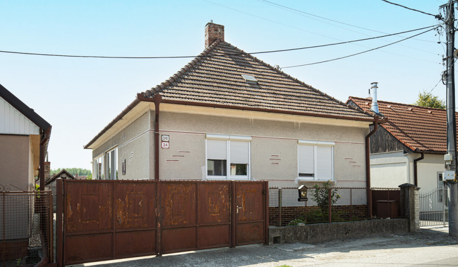 BOSEN | Rodinný dom s veľkým pozemkom – Vrakúň