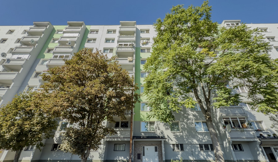 BOSEN | Priestranný 3 izbový byt za výhodnú cenu, Fiľakovo.