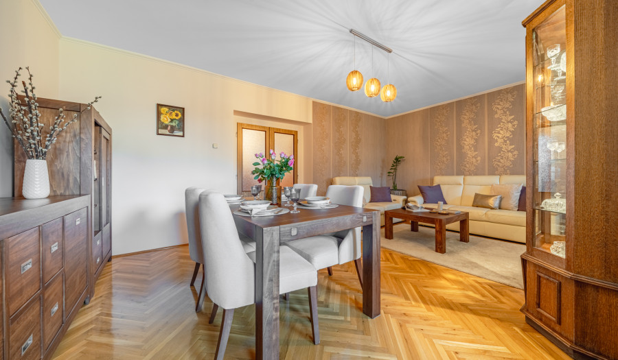 BOSEN | 5 izbový rodinný dom  v radovej zástavbe v Dunajskej Strede, 220 m2