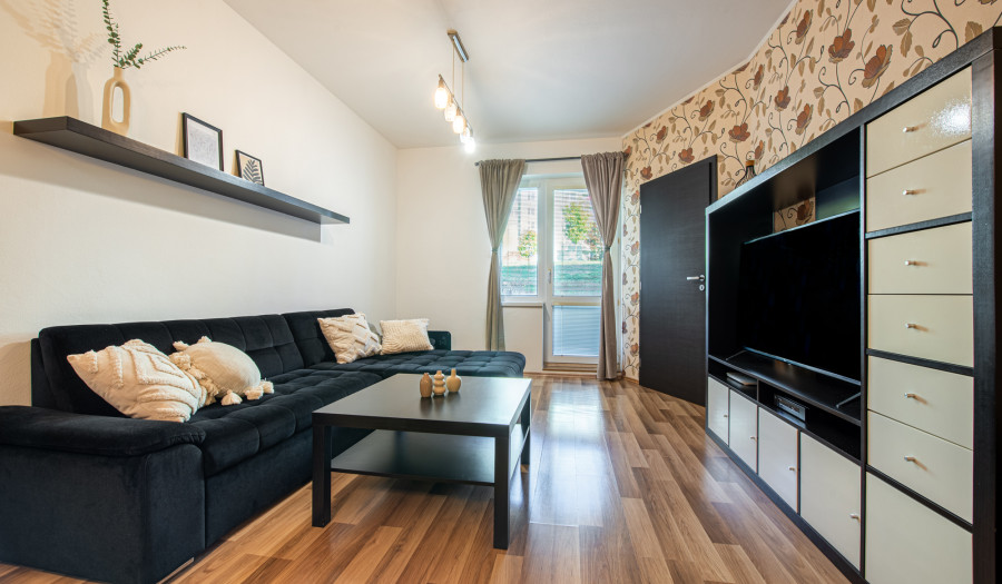 BOSEN | Na predaj 2i byt s parkovaním priamo pred bytovým domom - Trenčín