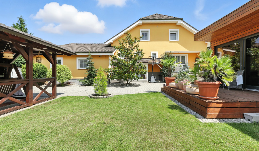 BOSEN | 5 izbový rodinný dom, Bratislava-Jarovce