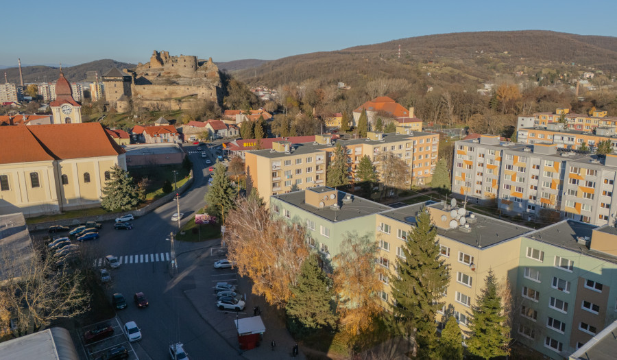 BOSEN | 2 izbový byt s loggiou v centre Fiľakova, 65m2