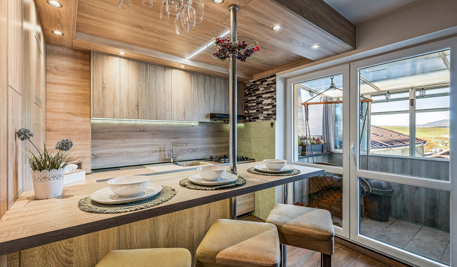 BOSEN | Slnečný 3-izbový byt s balkónom v Hranovnici