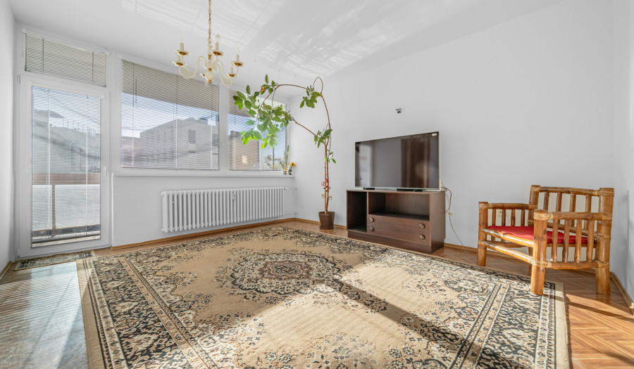 1,5-izbový byt s loggiou a parkovaním v centre – Medená ul.