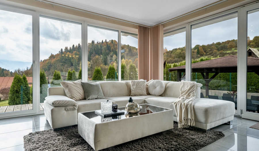 BOSEN | Modern Family House with Swimming Pool, Double Garage, 883 m², 7 km from Terchová – Kubíková