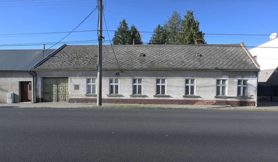 BOSEN | Rodinný dom s investičným potenciálom, Malacky, pozemok 2495 m2 !