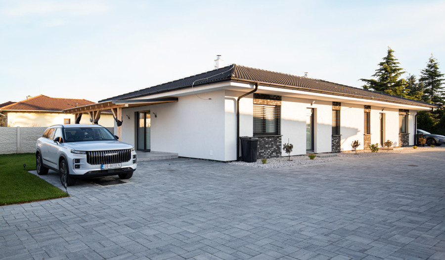 BOSEN | PRENÁJOM 3-izbový byt v rodinnom dome - Veľké Dvorníky